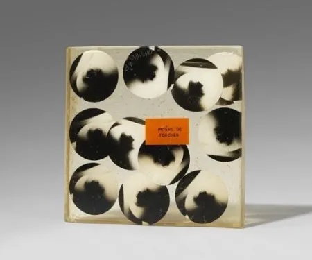 Múltiplo Arman - Hommage a Duchamp. To and for RRose Selavy (fotografie)