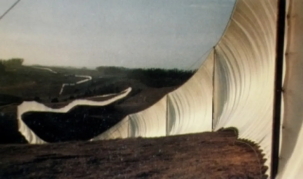 Múltiplo Christo - Running Fence, Sonoma and Marin Counties, California, 1972-76