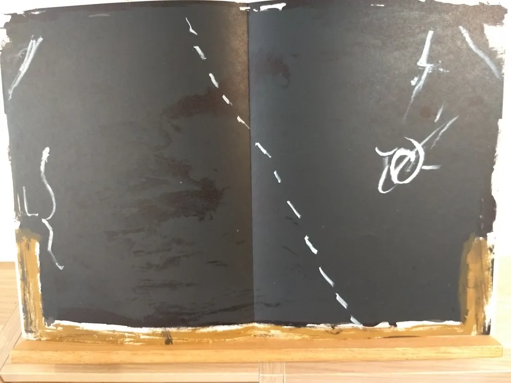 Livro Ilustrado Tàpies - DLM168