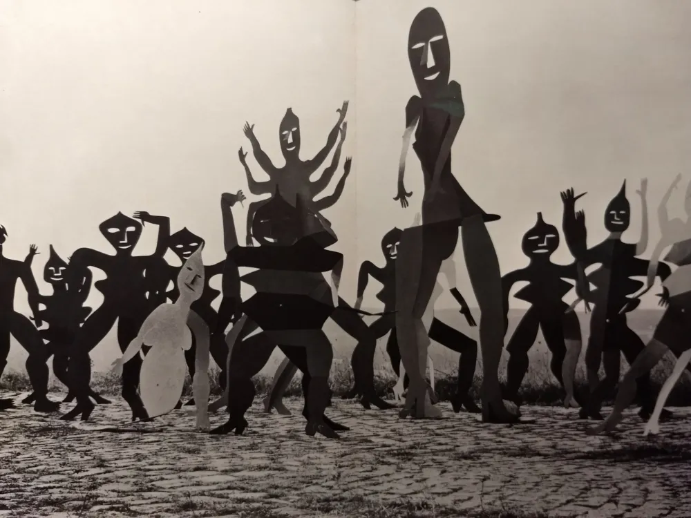 Livro Ilustrado Calder - DLM 212