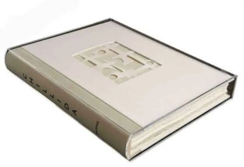 Água-Forte Chillida - Libro Aromas