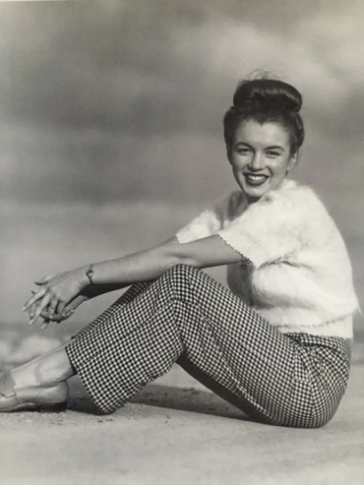Fotografia De Dienes  - Marilyn nineteen (1945)