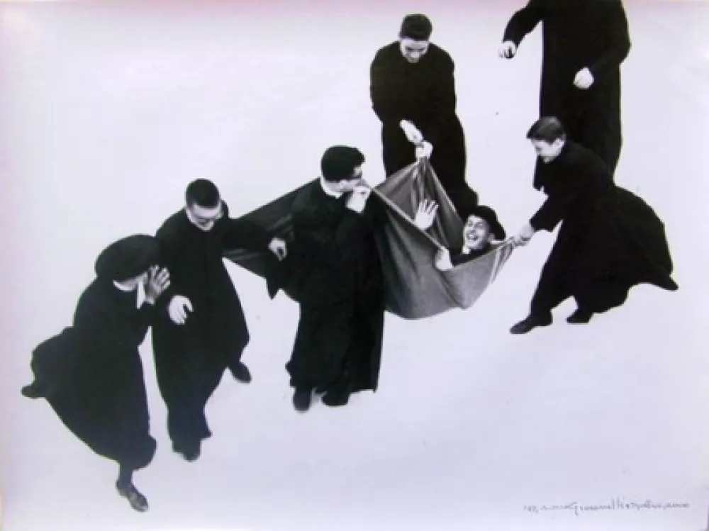 Fotografia Giacomelli  - Io non ho mani che mi accarezzino il volto