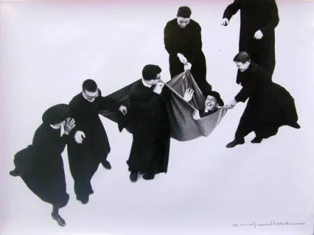 Fotografia Giacomelli  - Io non ho mani che mi accarezzino il volto