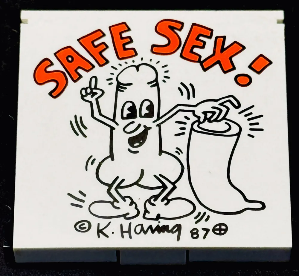 Sem Técnica Haring - Keith Haring (1958–1990) - Safe Sex! - Condom holder with clip - 1987