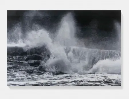 Fotografia Hirst - Colliding H13-9 from Where The Land Meets The Sea