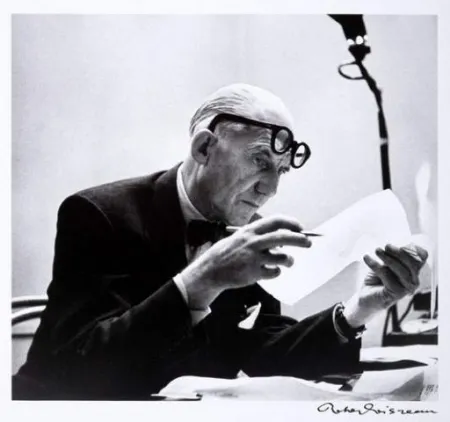 Fotografia Le Corbusier - Portrait par Robert Doisneau