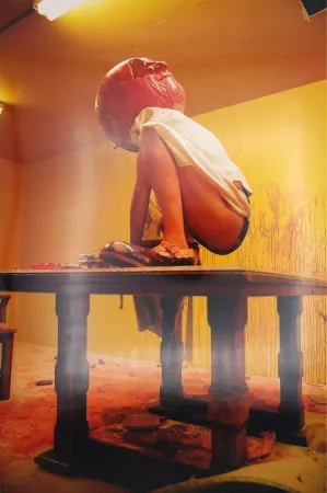 Fotografia Mccarthy - Basement Bunker, 2003.