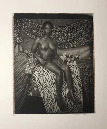 Fotografia Mickalene - Portrait of Marie Sitting in Black and White 