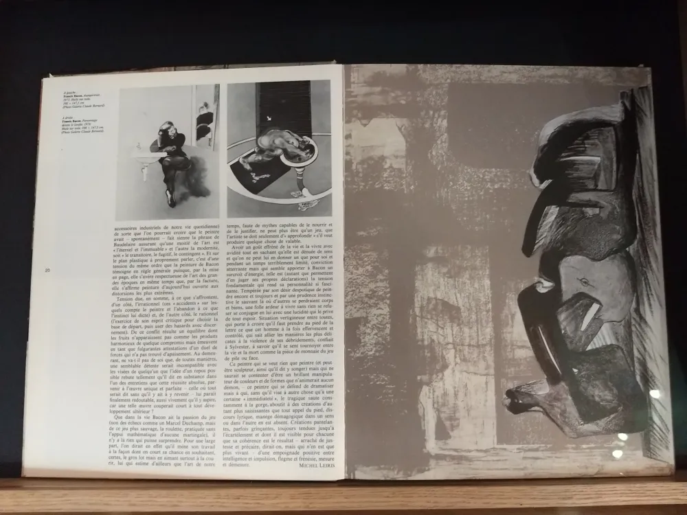 Livro Ilustrado Moore - No 49