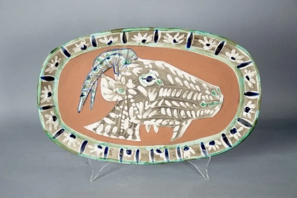 Cerâmica Picasso -  	Tete de chevre de profil (Goat's Head in Profile), 1952