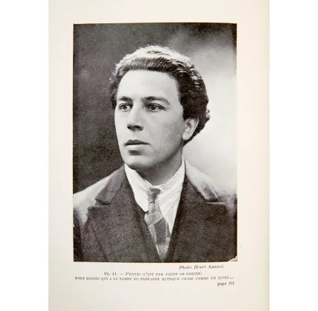Livro Ilustrado Ray - André Breton : NADJA. Un des exemplaires sur Lafuma-Navarre réimposés in-4 (1928).‎ Avec 44 photographies.