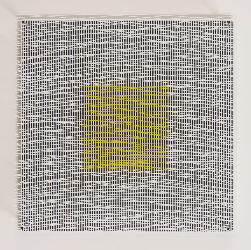 Múltiplo Soto - Cuadrado y Curvas Virtuales