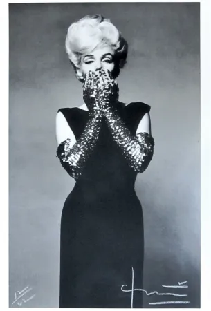 Fotografia Stern - Marilyn with Sequin Gloves