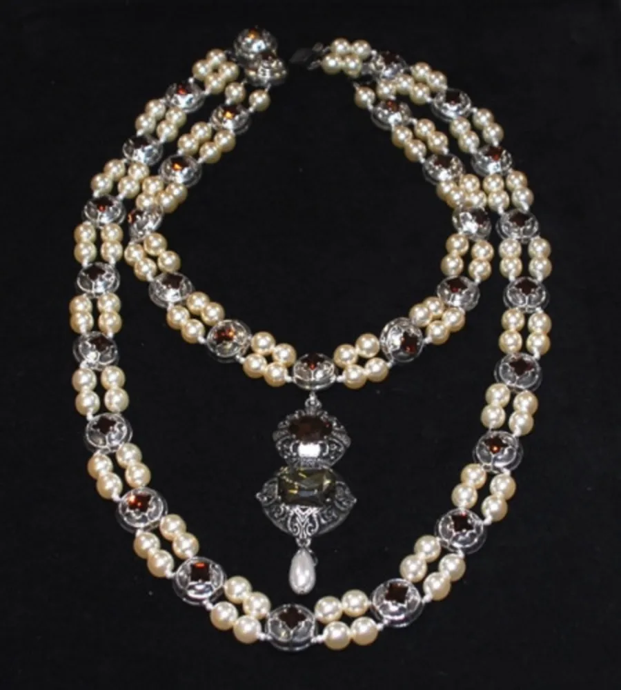 Múltiplo Sugimoto - Necklace of Jane Seymour