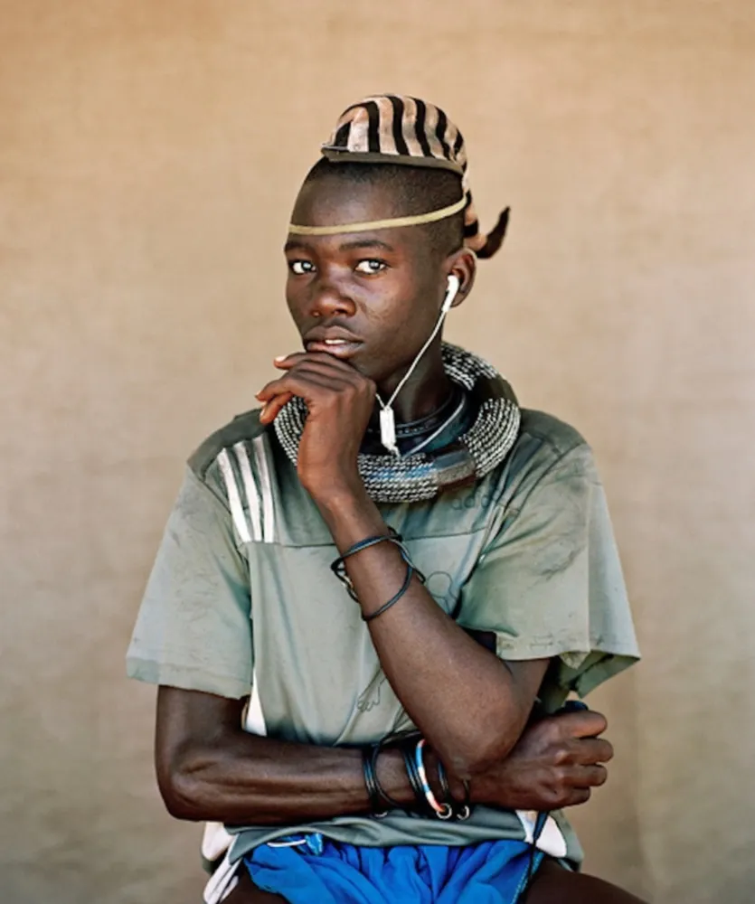 Fotografia Weeks - Nduombe Ndjundja, 18, c