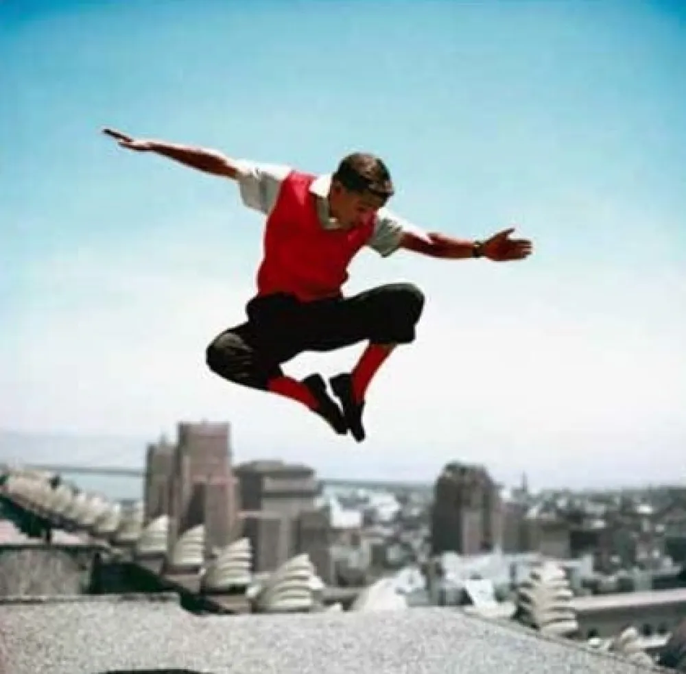 Fotografia Worth - Sammy Davis Jr in mid-air